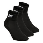 Nike New Sportswear Everyday Essential Ankle Socks